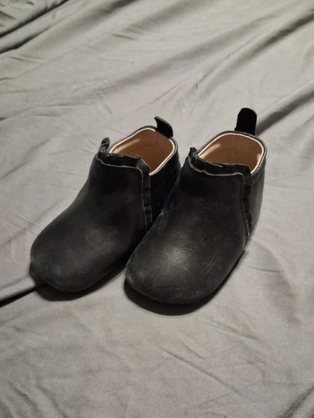 Size 6 Toddler/baby Little Love Bug Mila Low Top Boots